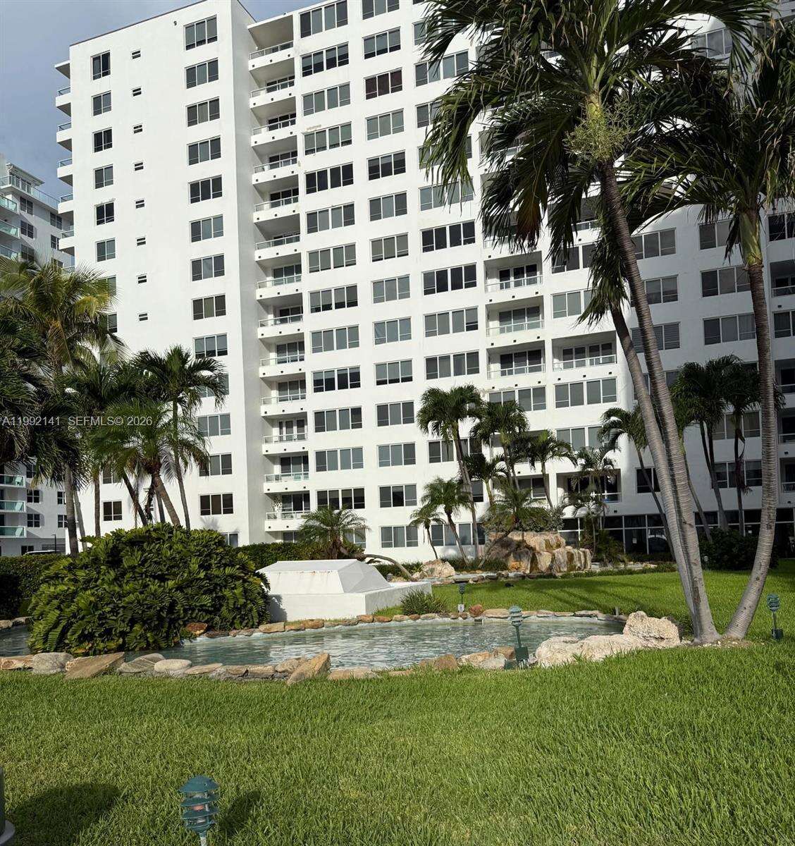 The Carriage Club North at 5005 Collins Ave, Miami Beach, FL 33140 - For Rent photo 22