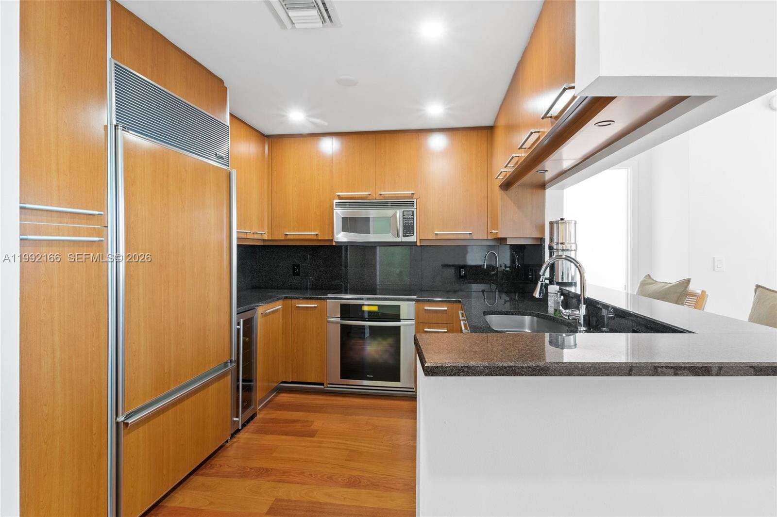 Carbonell at 901 Brickell Key Blvd, Miami, FL 33131 - For Rent photo 12