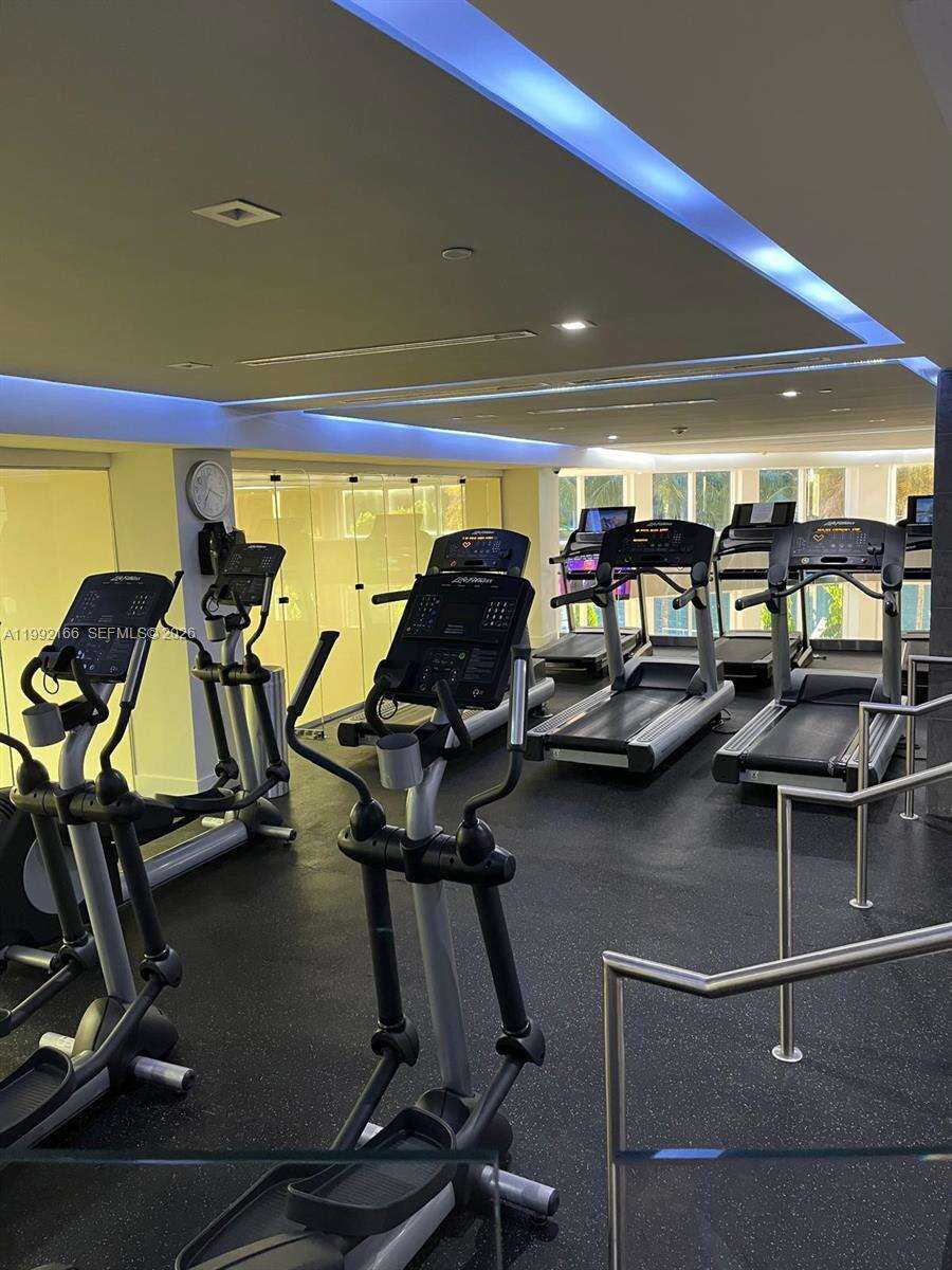 Carbonell at 901 Brickell Key Blvd, Miami, FL 33131 - For Rent photo 31