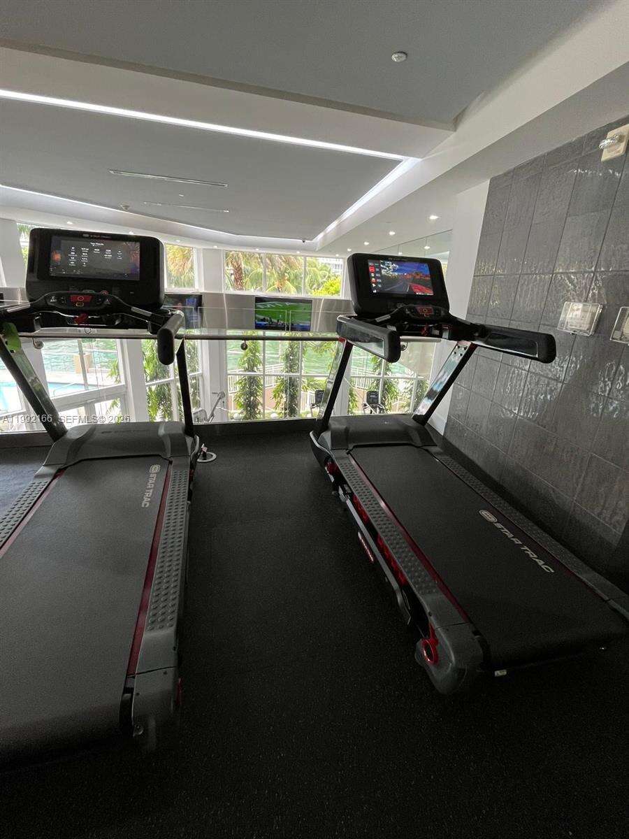 Carbonell at 901 Brickell Key Blvd, Miami, FL 33131 - For Rent photo 35