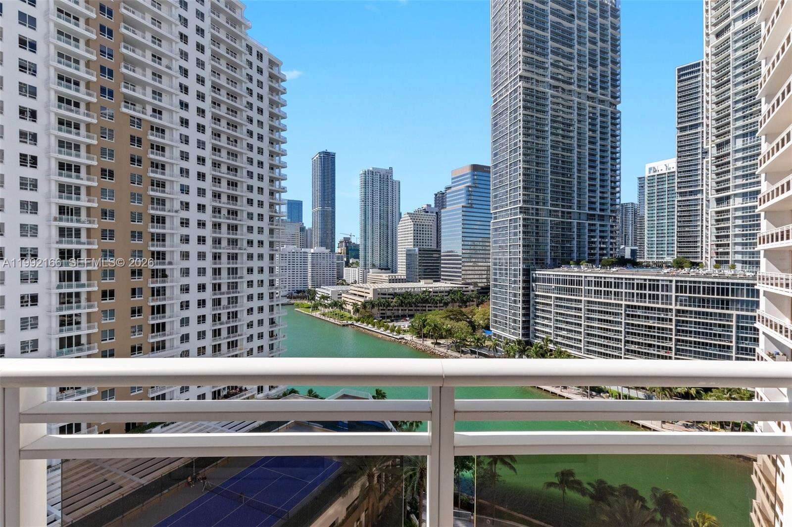Carbonell at 901 Brickell Key Blvd, Miami, FL 33131 - For Rent photo 5
