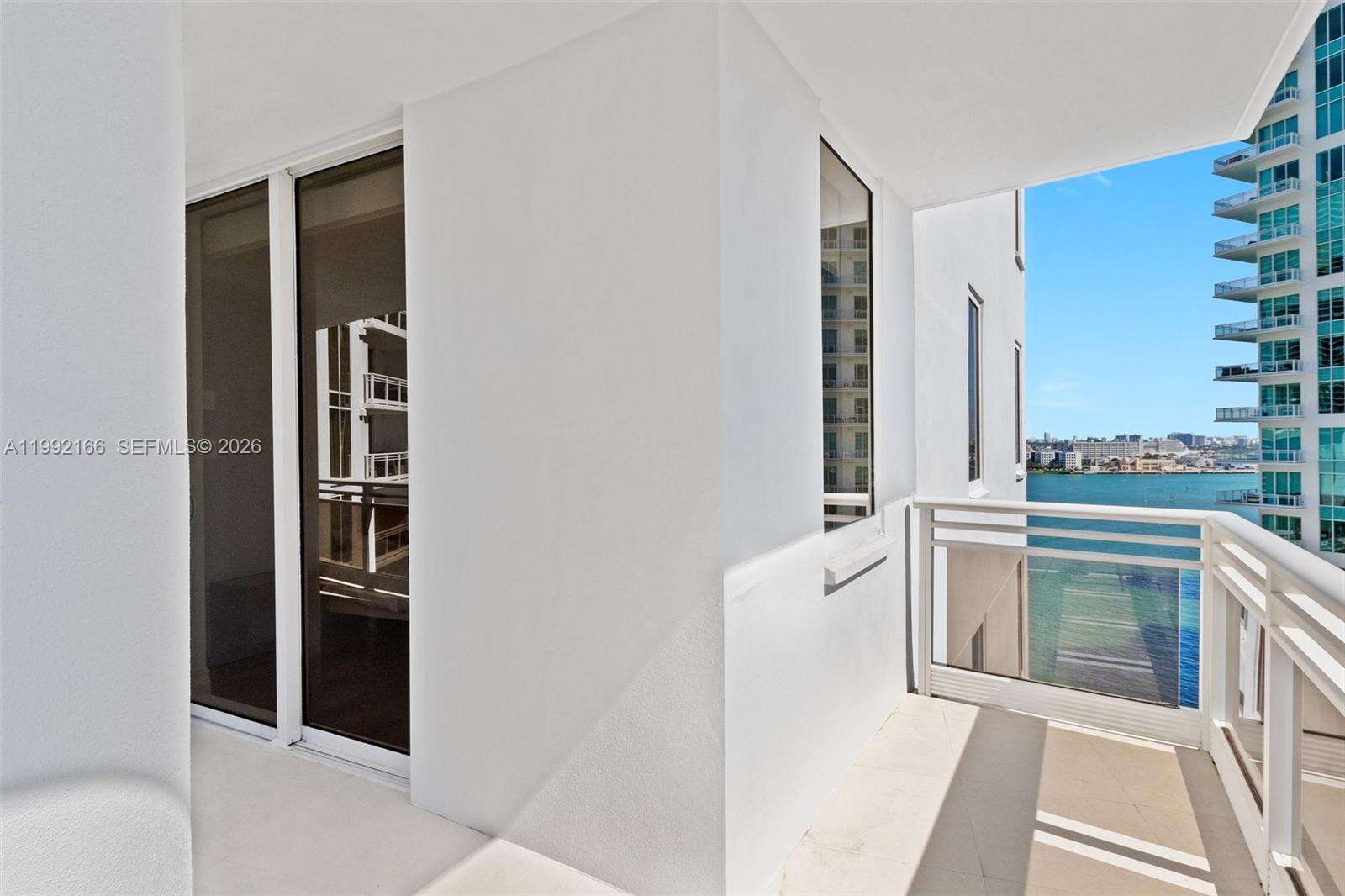 Carbonell at 901 Brickell Key Blvd, Miami, FL 33131 - For Rent photo 6
