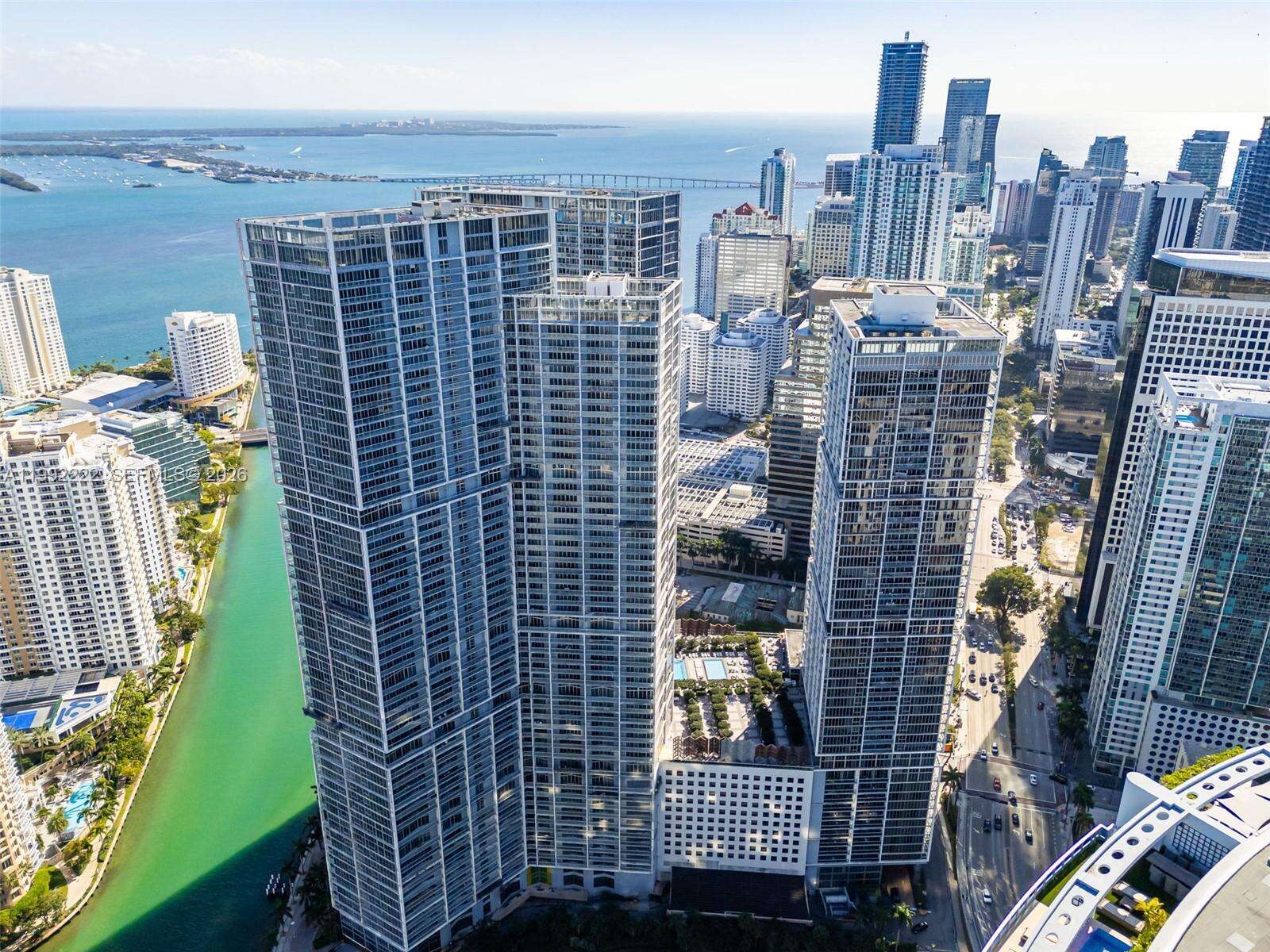 Icon Brickell 2 at 495 Brickell Ave, Miami, FL 33131 - For Rent photo 16