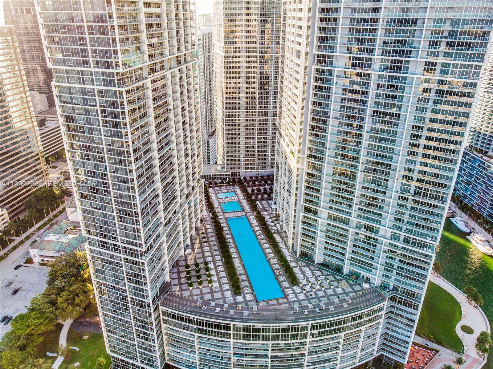 Icon Brickell 2 at 495 Brickell Ave, Miami, FL 33131 - For Rent photo 18