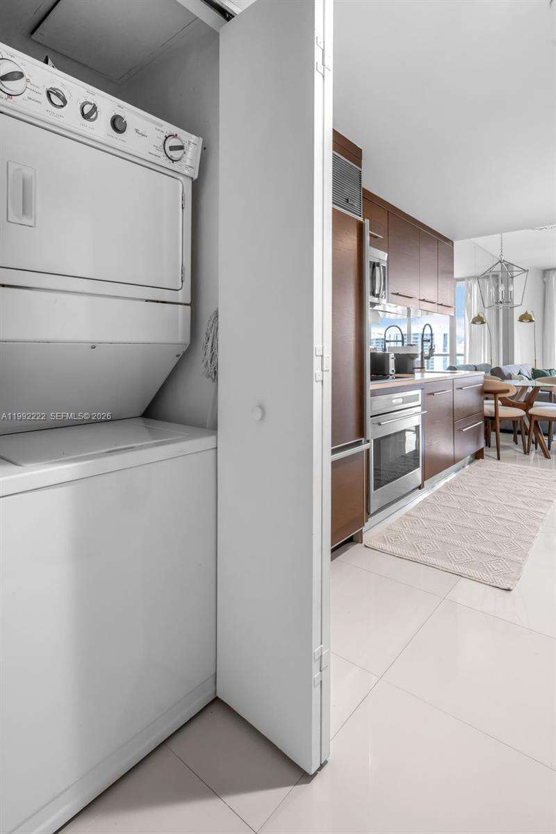 Icon Brickell 2 at 495 Brickell Ave, Miami, FL 33131 - For Rent photo 7