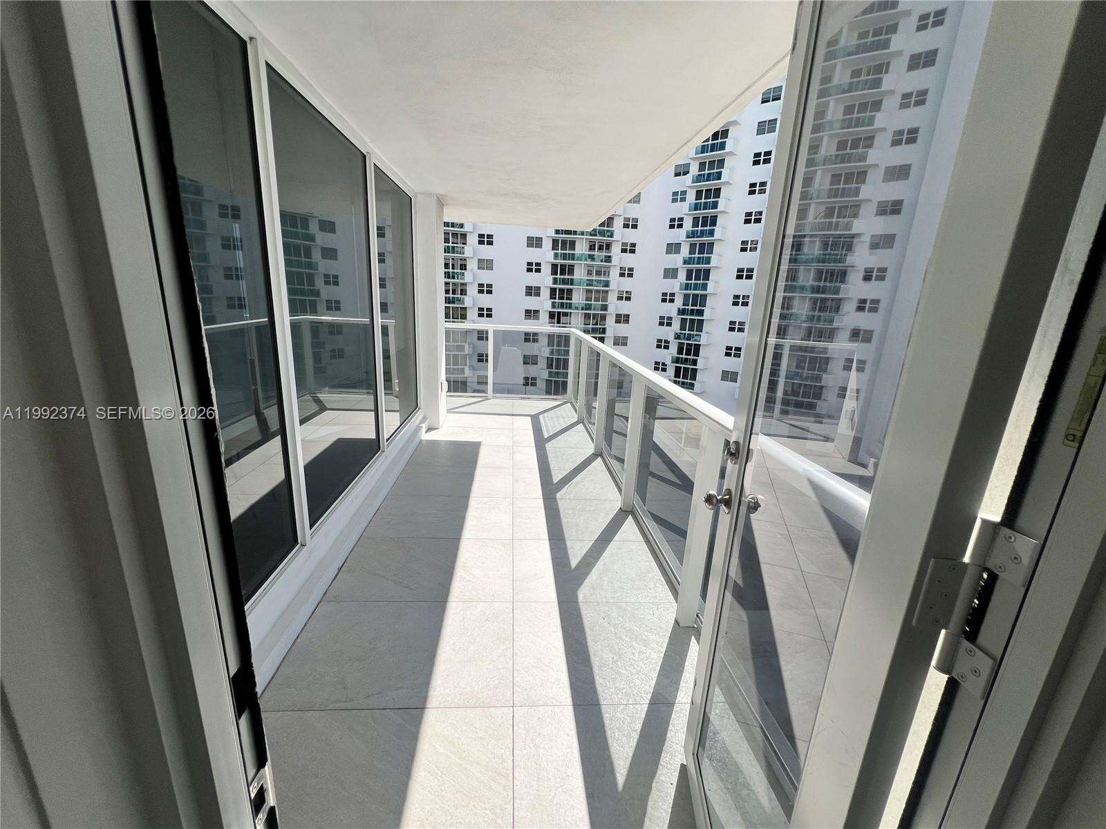 Aquarius at 2751 Ocean Dr, Hollywood, FL 33019 - For Rent photo 17