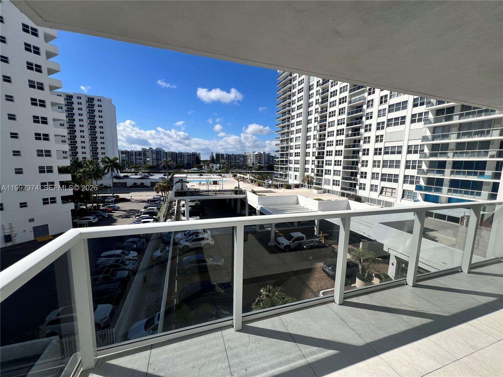 Aquarius at 2751 Ocean Dr, Hollywood, FL 33019 - For Rent photo 18