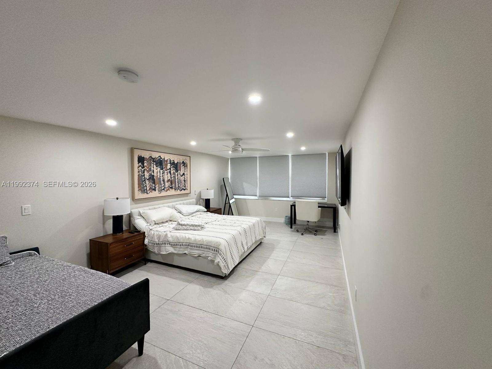 Aquarius at 2751 Ocean Dr, Hollywood, FL 33019 - For Rent photo 21