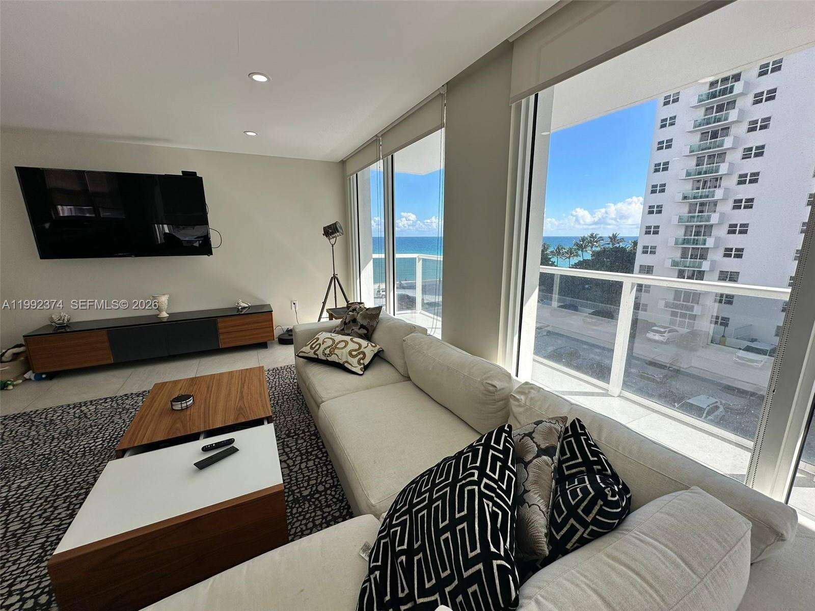 Aquarius at 2751 Ocean Dr, Hollywood, FL 33019 - For Rent photo 4