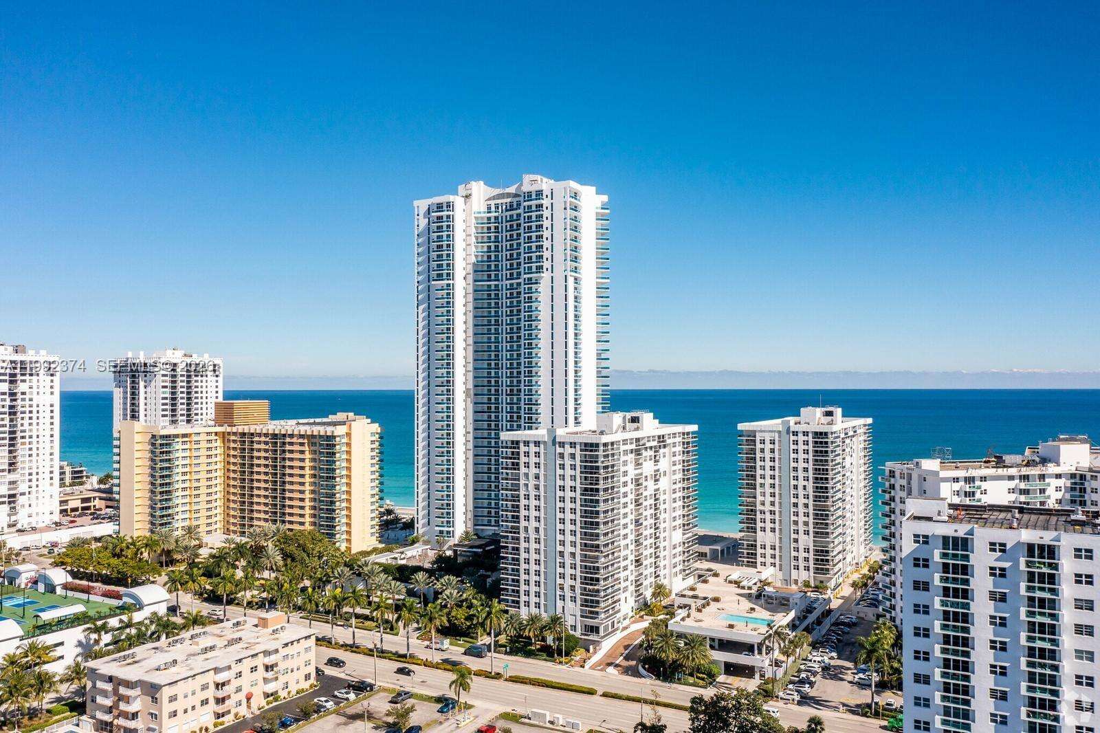 Aquarius at 2751 Ocean Dr, Hollywood, FL 33019 - For Rent photo 39