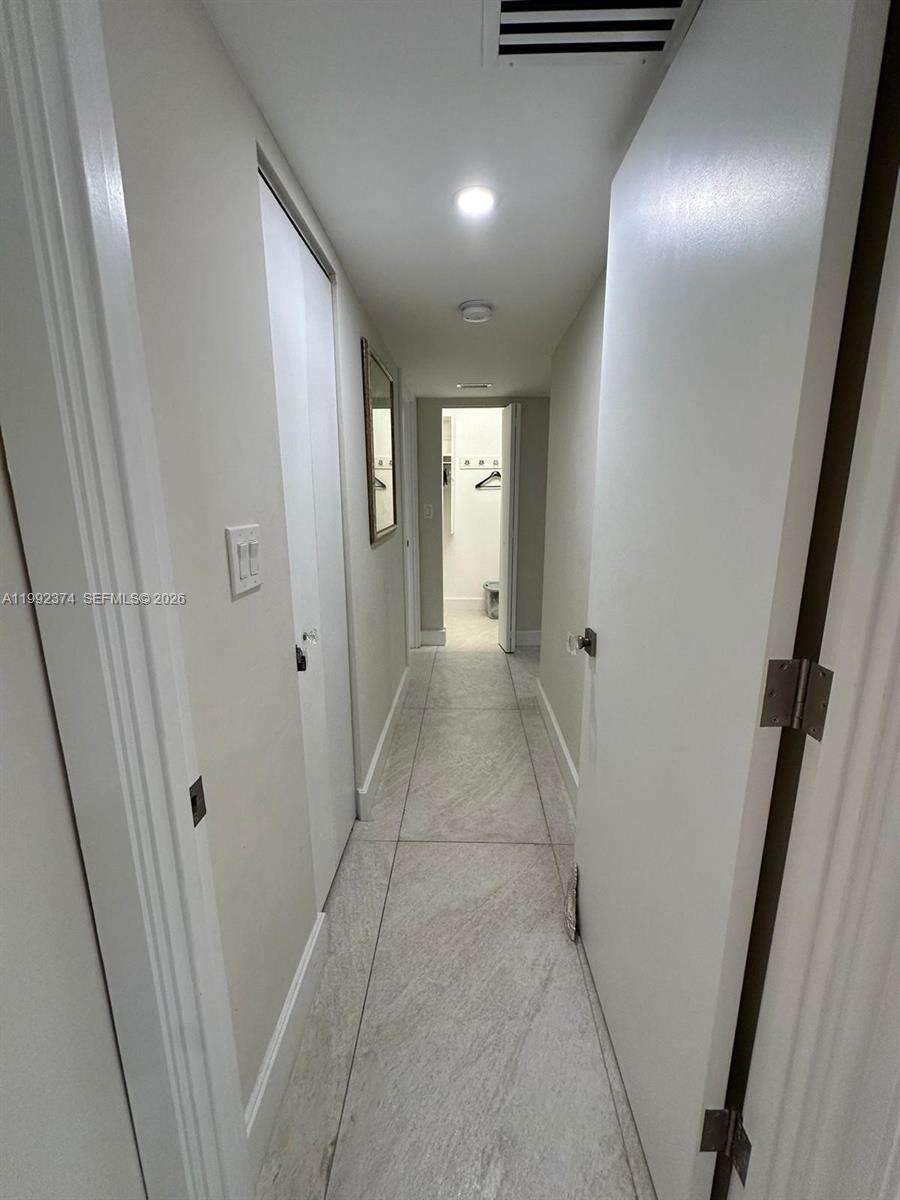 Aquarius at 2751 Ocean Dr, Hollywood, FL 33019 - For Rent photo 43