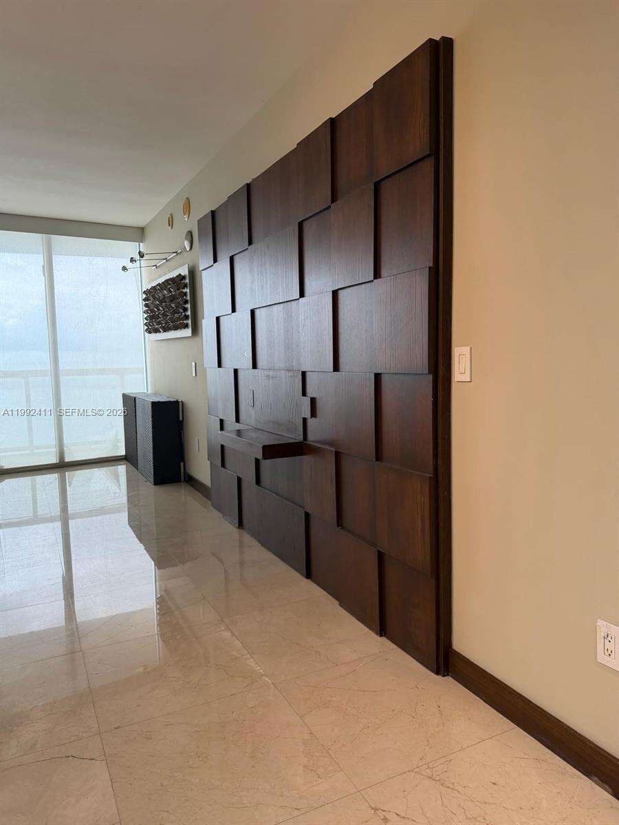 Icon Brickell 1 at 465 Brickell Ave, Miami, FL 33131 - For Rent photo 20