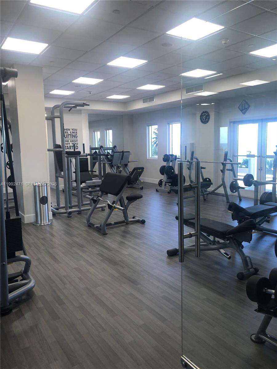 Blue Diamond at 4779 Collins Ave, Miami Beach, FL 33140 - For Rent photo 12
