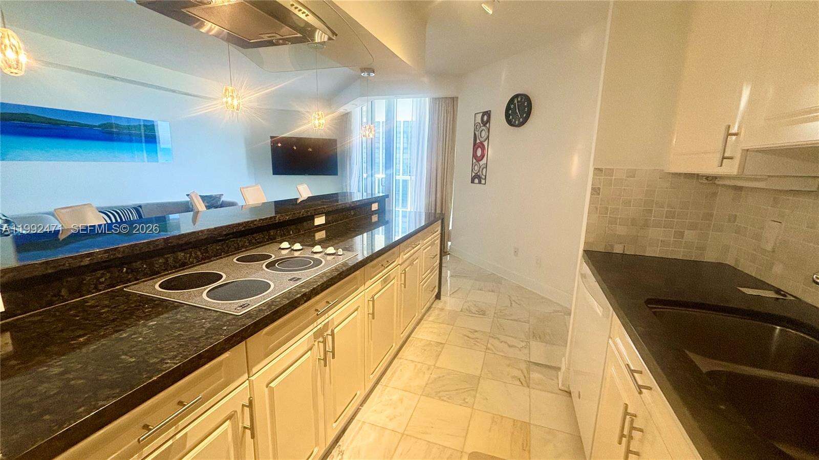 Blue Diamond at 4779 Collins Ave, Miami Beach, FL 33140 - For Rent photo 31