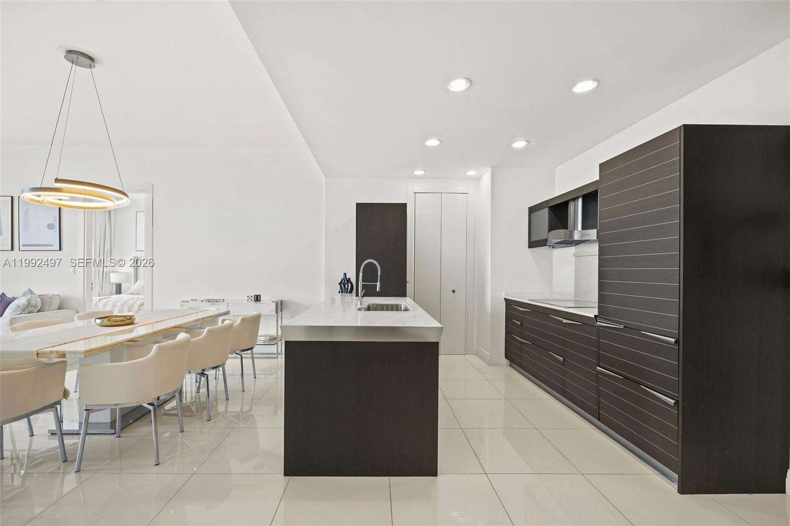 Epic Residences at 200 Biscayne Blvd Way, Miami, FL 33131 - For Rent photo 11