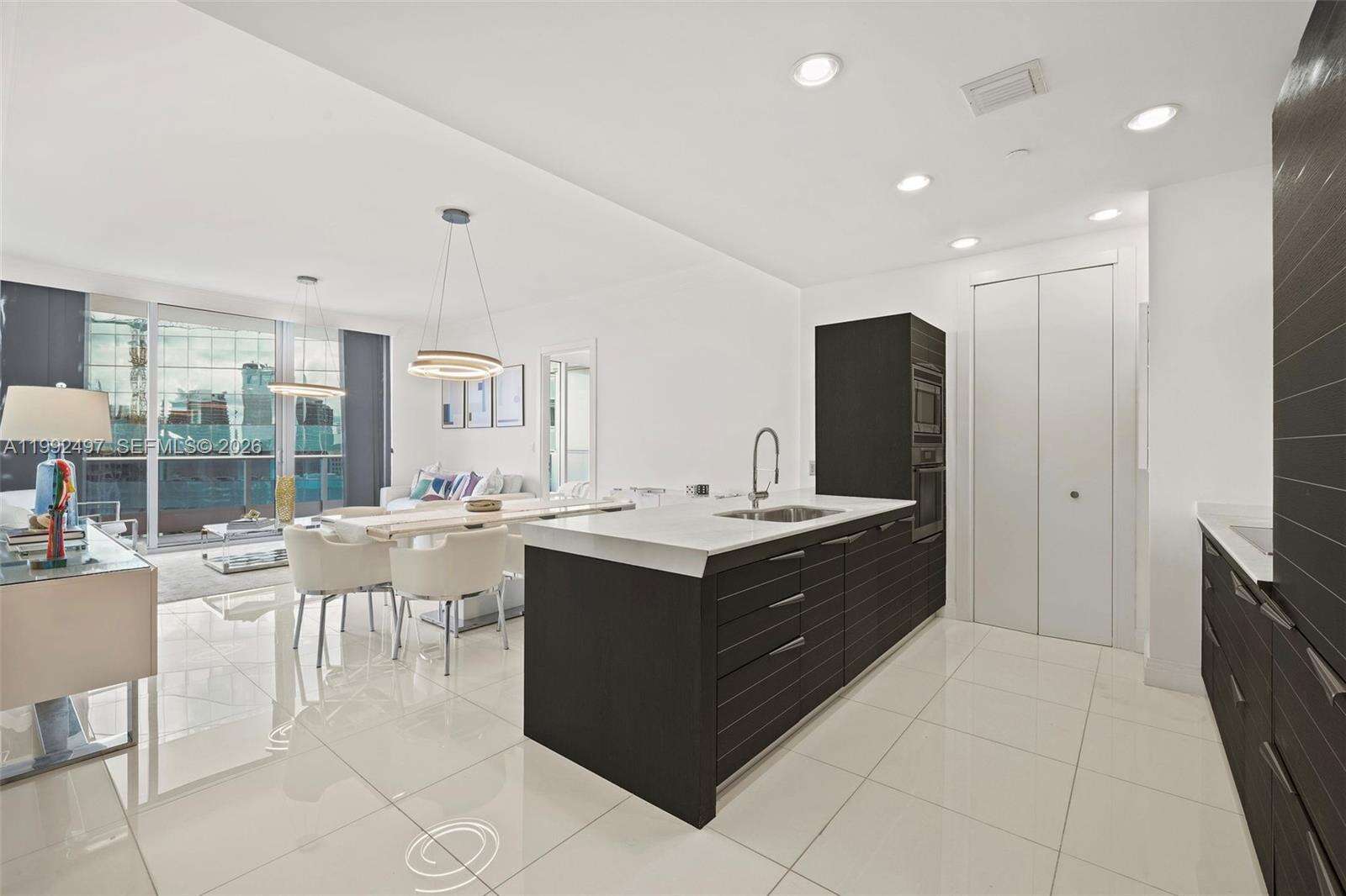 Epic Residences at 200 Biscayne Blvd Way, Miami, FL 33131 - For Rent photo 12
