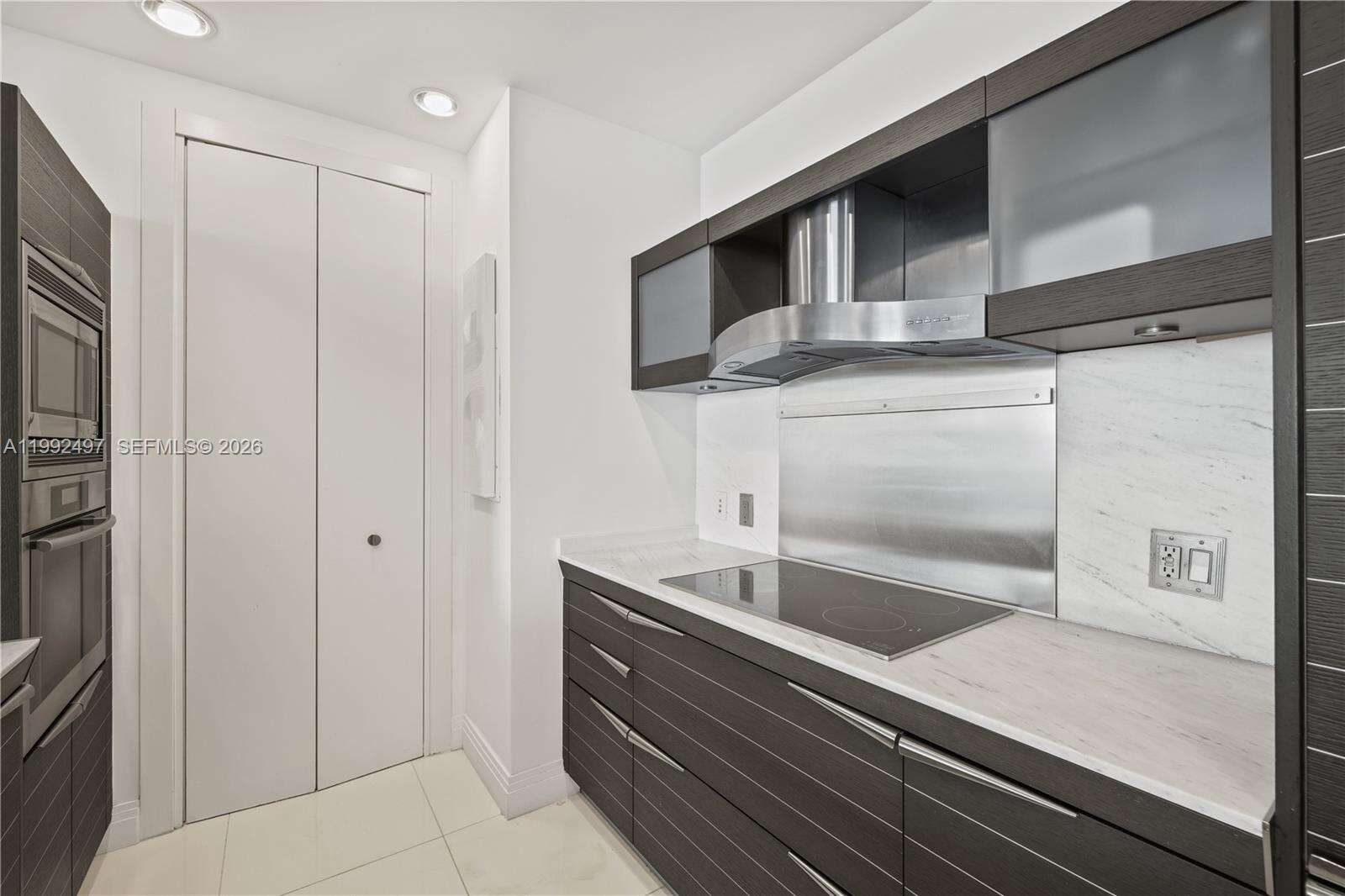 Epic Residences at 200 Biscayne Blvd Way, Miami, FL 33131 - For Rent photo 16