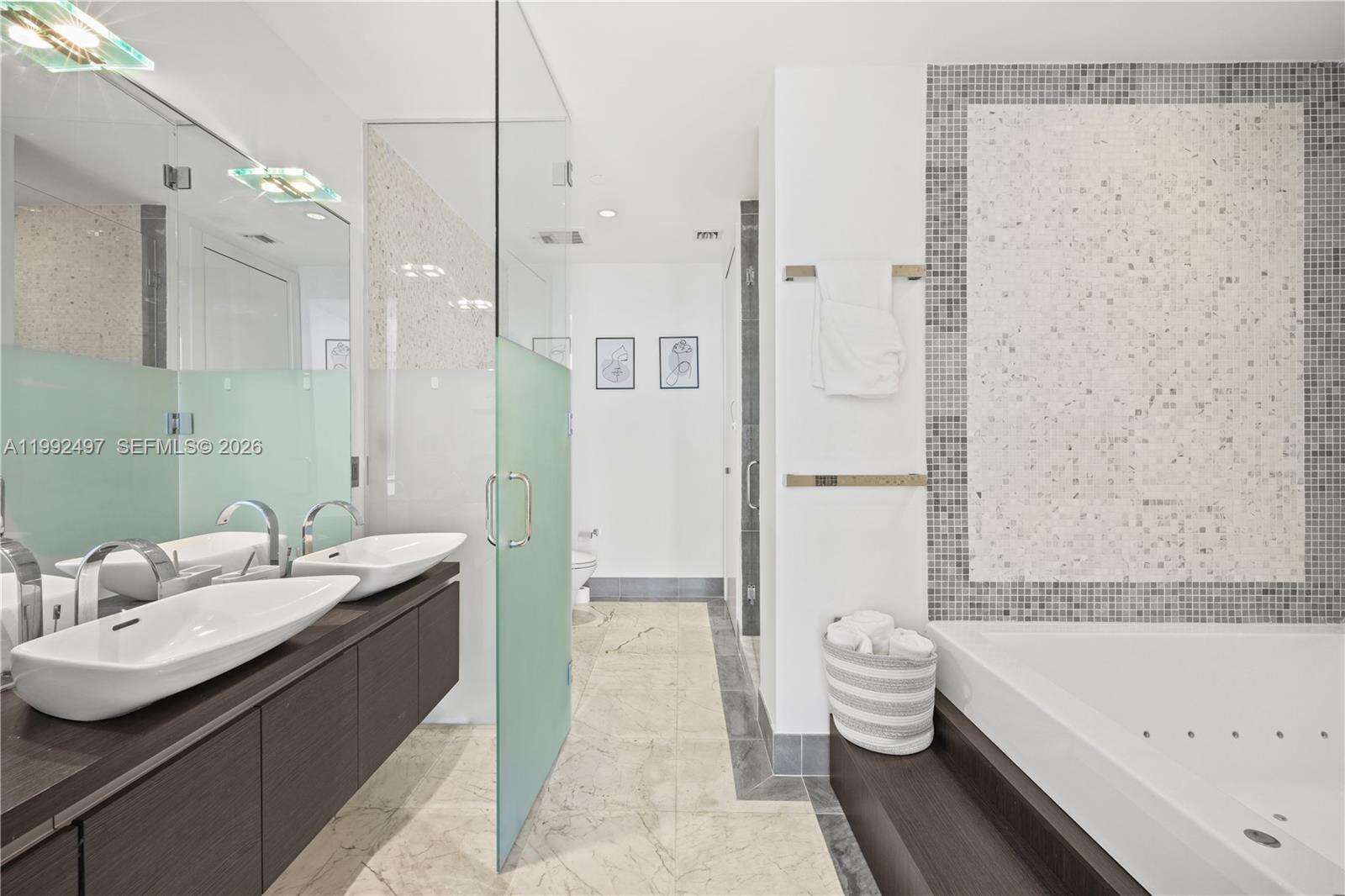 Epic Residences at 200 Biscayne Blvd Way, Miami, FL 33131 - For Rent photo 28