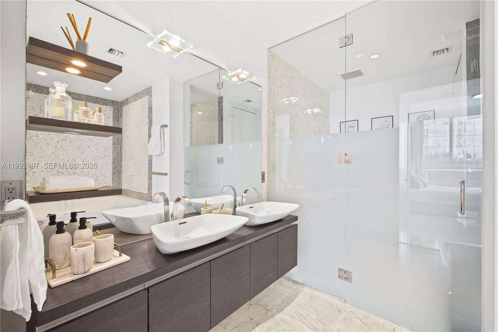 Epic Residences at 200 Biscayne Blvd Way, Miami, FL 33131 - For Rent photo 29