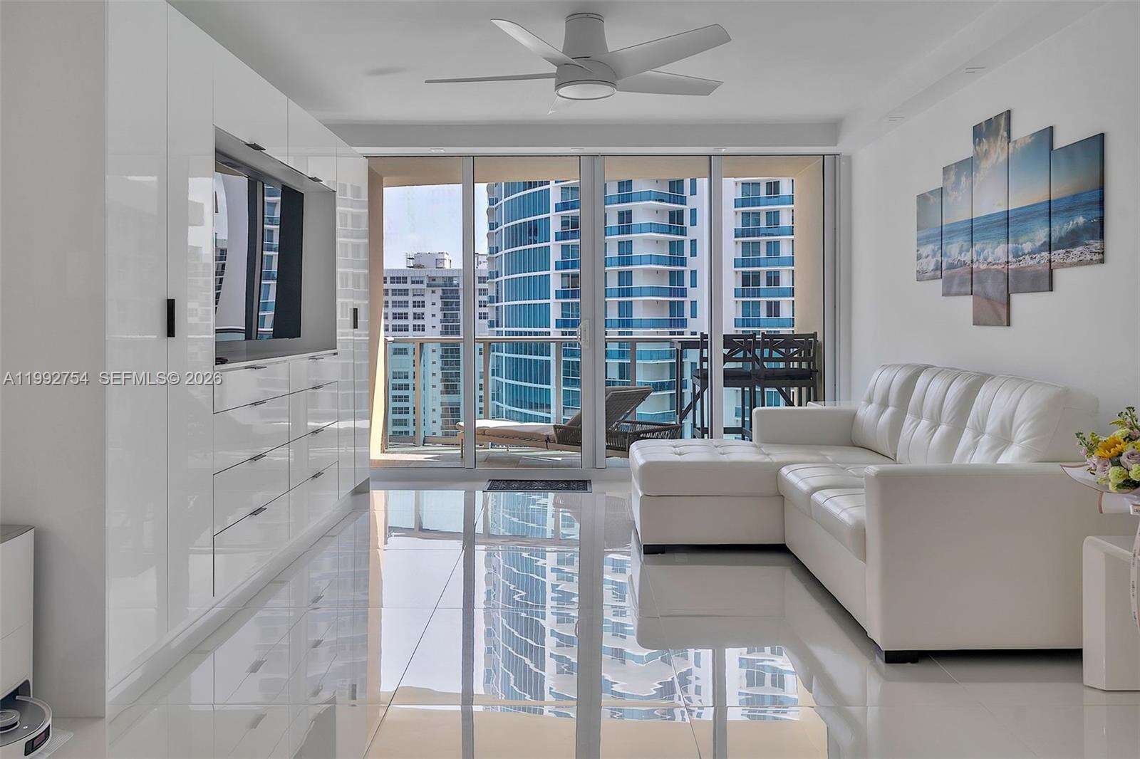 The Wave at 2501 Ocean Dr, Hollywood, FL 33019 - For Rent photo 6