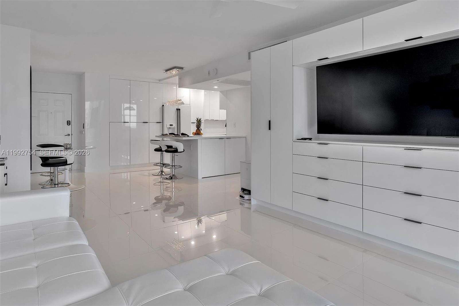 The Wave at 2501 Ocean Dr, Hollywood, FL 33019 - For Rent photo 9