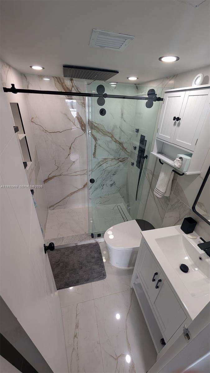 Flamingo South Beach at 1500 Bay Rd, Miami Beach, FL 33139 - For Rent photo 17