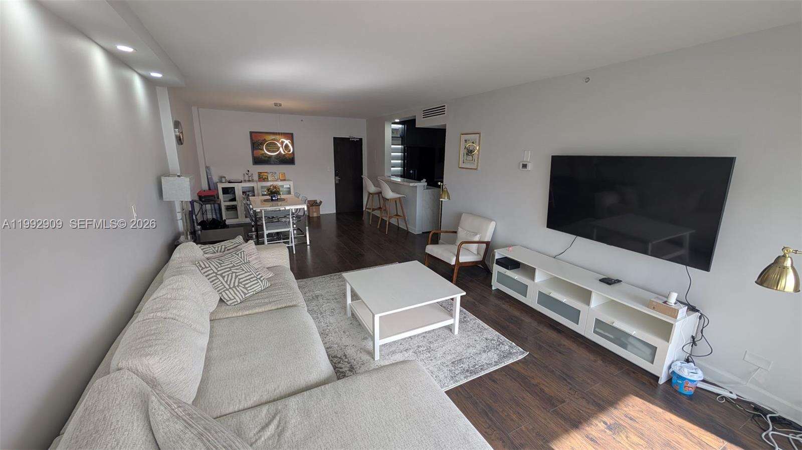 Flamingo South Beach at 1500 Bay Rd, Miami Beach, FL 33139 - For Rent photo 7