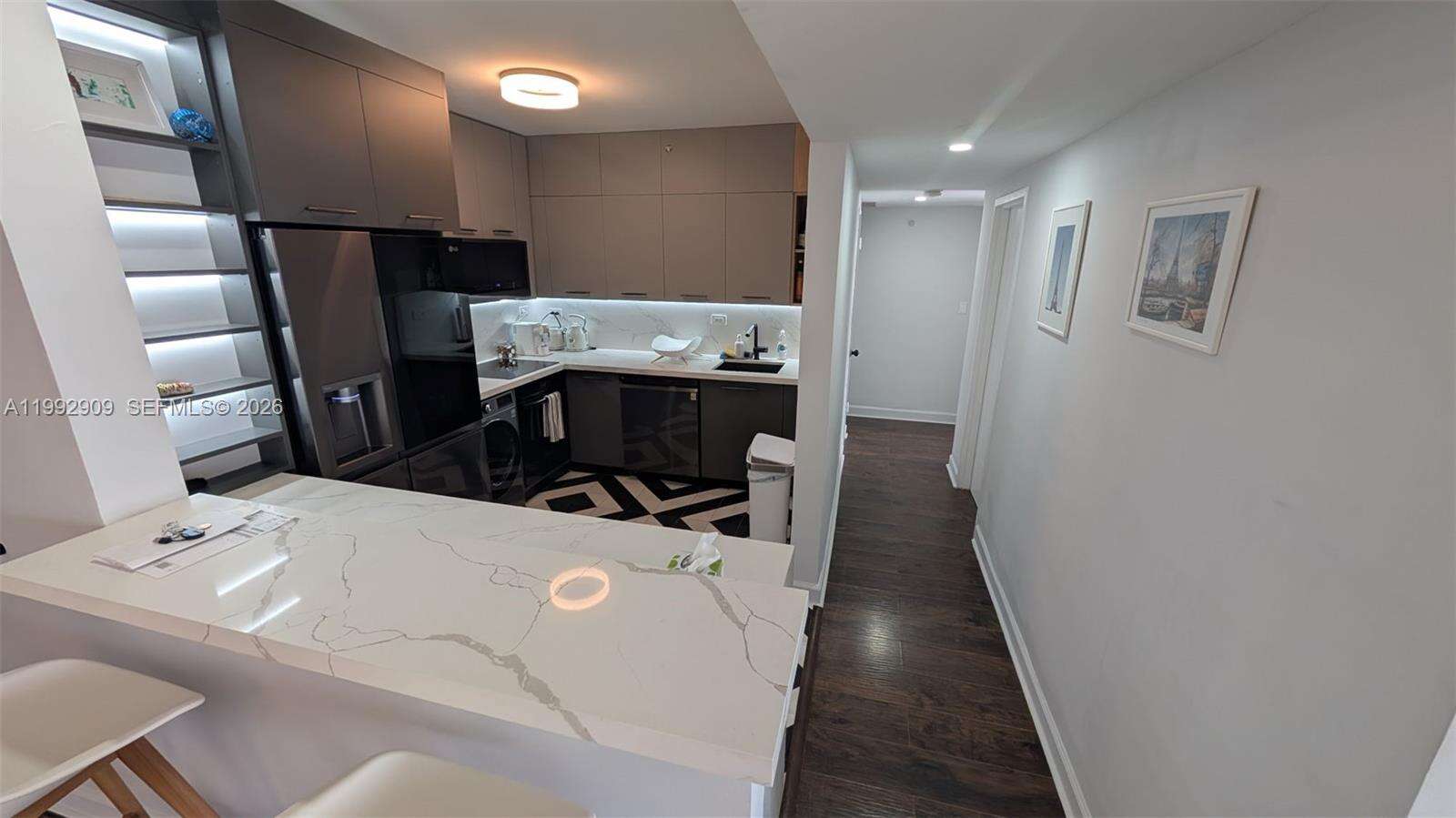 Flamingo South Beach at 1500 Bay Rd, Miami Beach, FL 33139 - For Rent photo 10