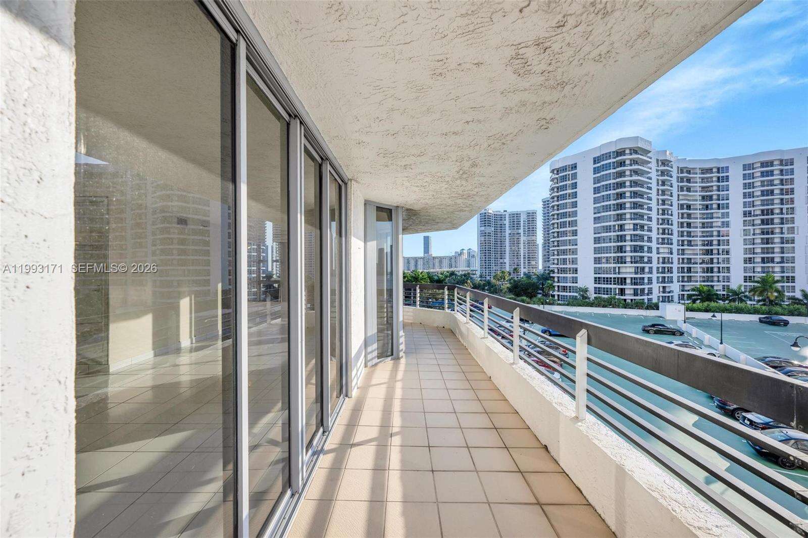 Mystic Pointe Tower 500 at 3530 Mystic Pointe Dr, Aventura, FL 33180 - For Rent photo 22