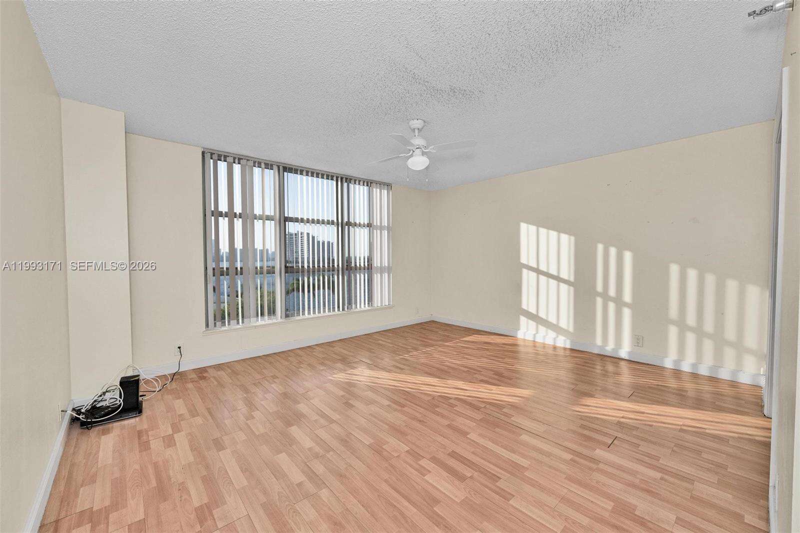 Mystic Pointe Tower 500 at 3530 Mystic Pointe Dr, Aventura, FL 33180 - For Rent photo 9