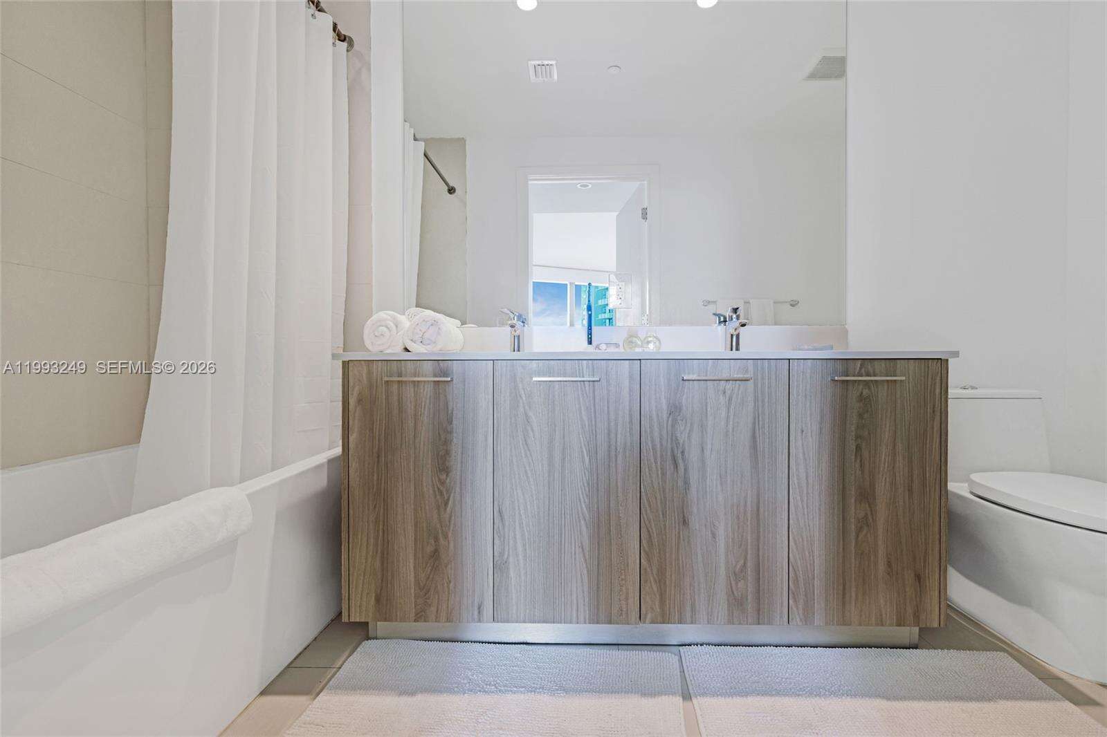 Paraiso Bayviews at 501 31 St, Miami, FL 33137 - For Rent photo 15