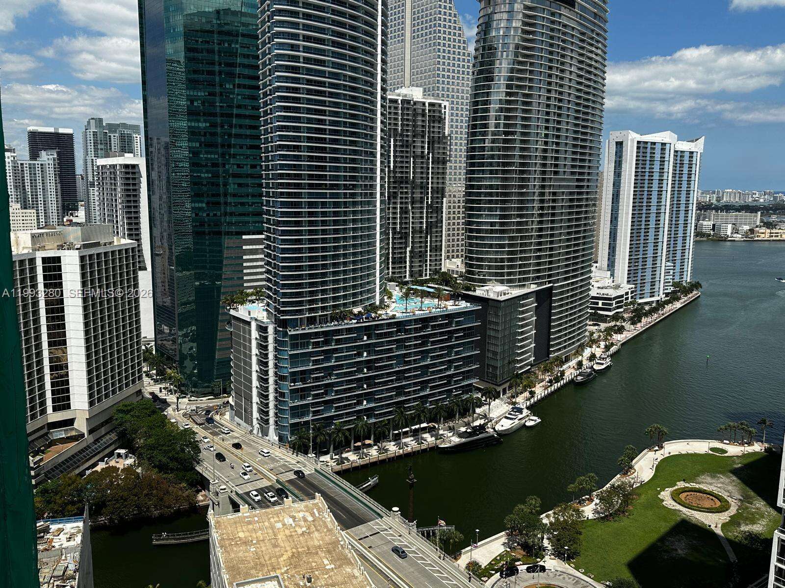 500 Brickell at 500 Brickell Ave, Miami, FL 33131 - For Rent photo 1