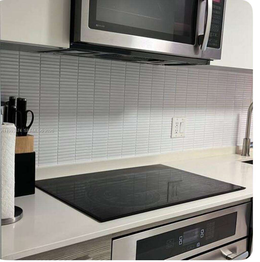 Brickell House at 1300 Brickell Bay Dr, Miami, FL 33131 - For Rent photo 9