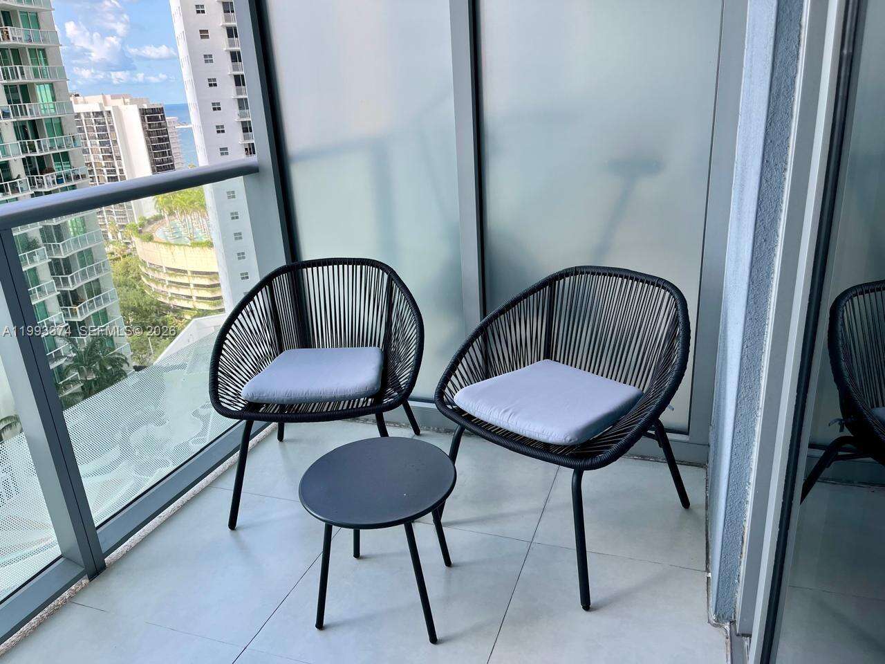 Brickell House at 1300 Brickell Bay Dr, Miami, FL 33131 - For Rent photo 10