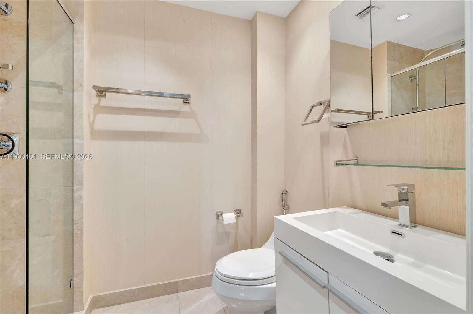 Three Tequesta Point at 848 Brickell Key Dr, Miami, FL 33131 - For Rent photo 23
