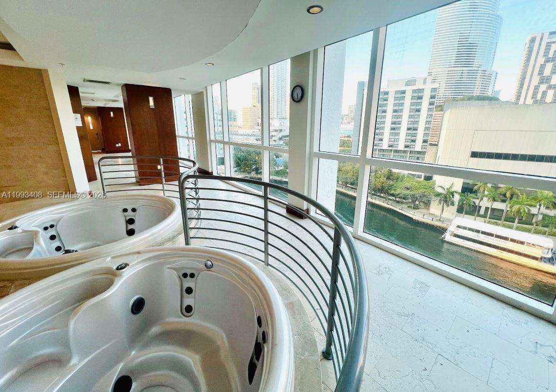 Brickell On The River at 41 5 St, Miami, FL 33131 - For Rent photo 22