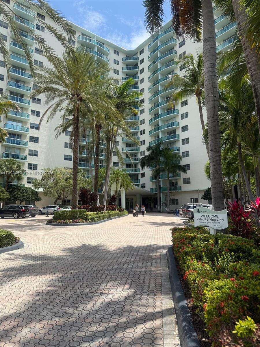 The Tides at 3801 Ocean Dr, Hollywood, FL 33019 - For Rent photo 3