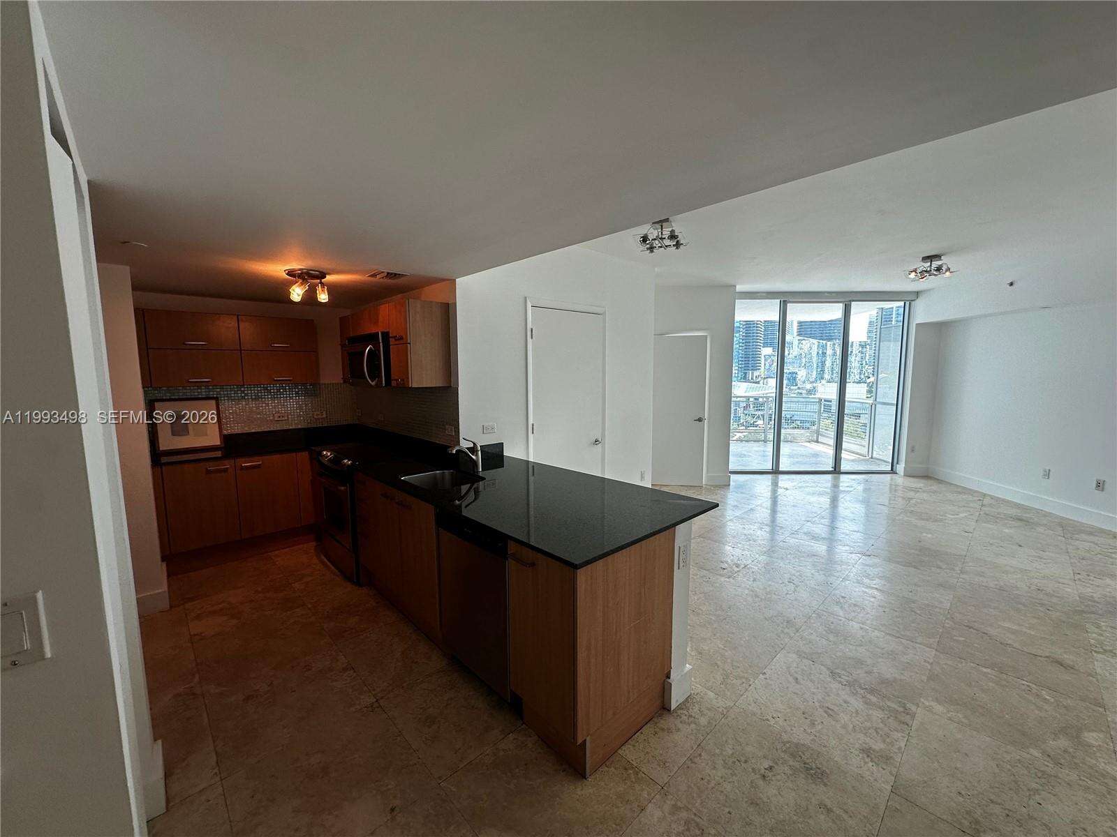Wind By Neo at 350 Miami Ave, Miami, FL 33130 - For Rent photo 1