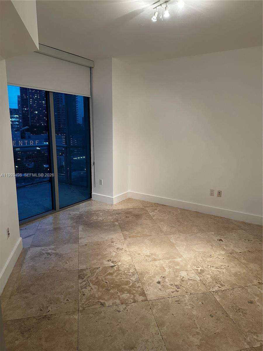 Wind By Neo at 350 Miami Ave, Miami, FL 33130 - For Rent photo 16