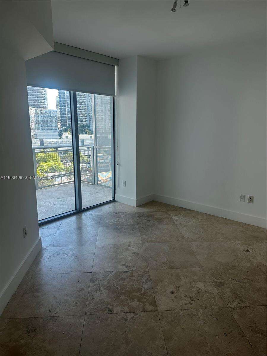 Wind By Neo at 350 Miami Ave, Miami, FL 33130 - For Rent photo 17