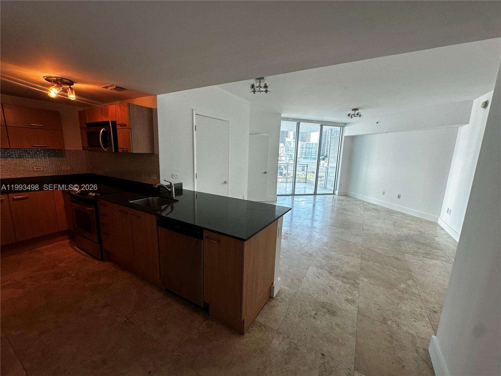 Wind By Neo at 350 Miami Ave, Miami, FL 33130 - For Rent photo 8