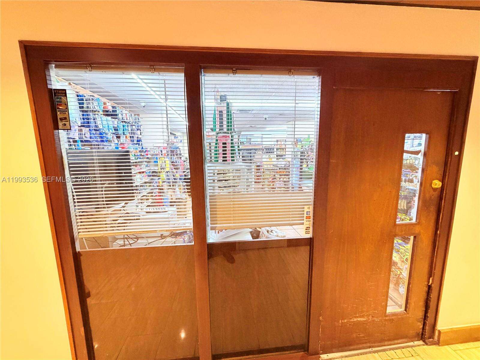 Brickell Bay Club at 2333 Brickell Ave, Miami, FL 33129 - For Rent photo 34