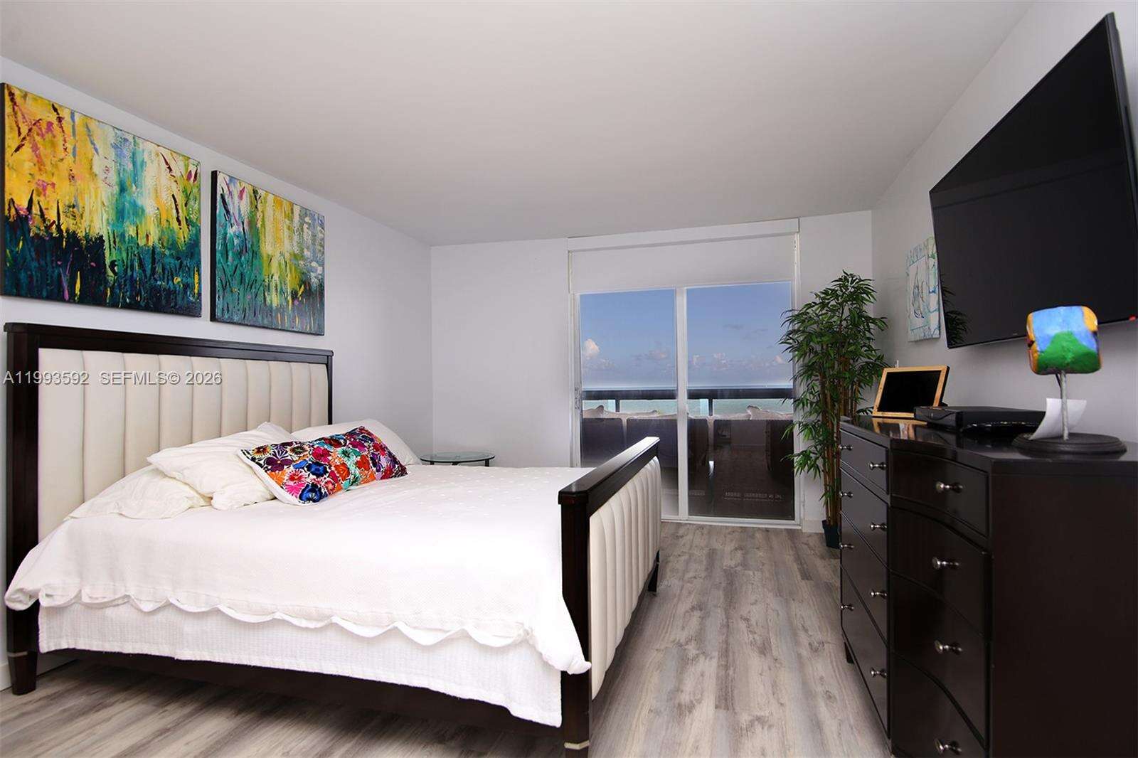 Club Atlantis at 2555 Collins Ave, Miami Beach, FL 33140 - For Rent photo 6