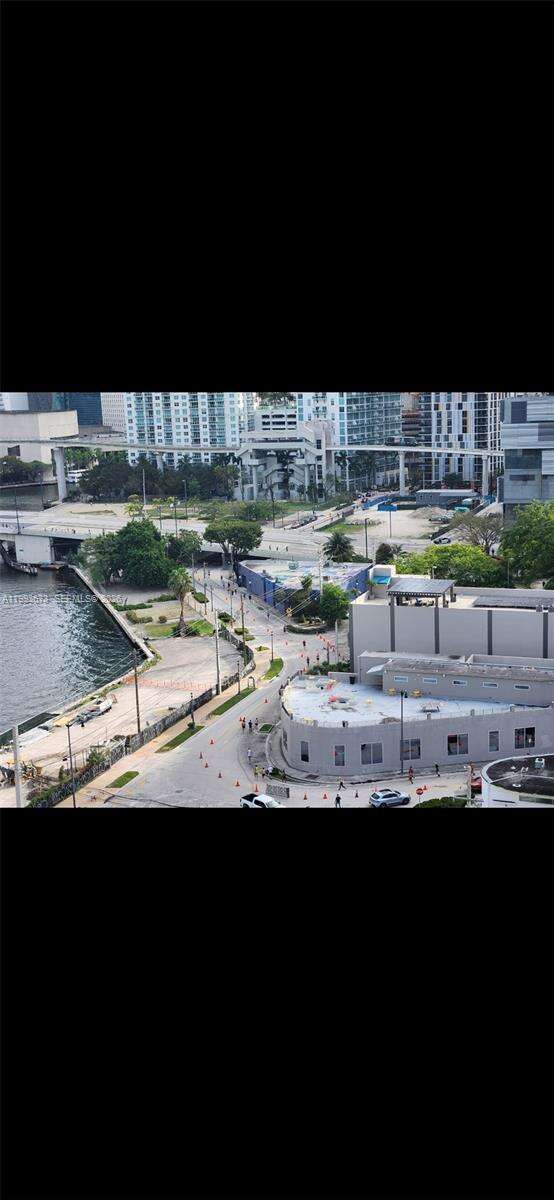 Neo Vertika at 690 1 Ct, Miami, FL 33130 - For Rent photo 24