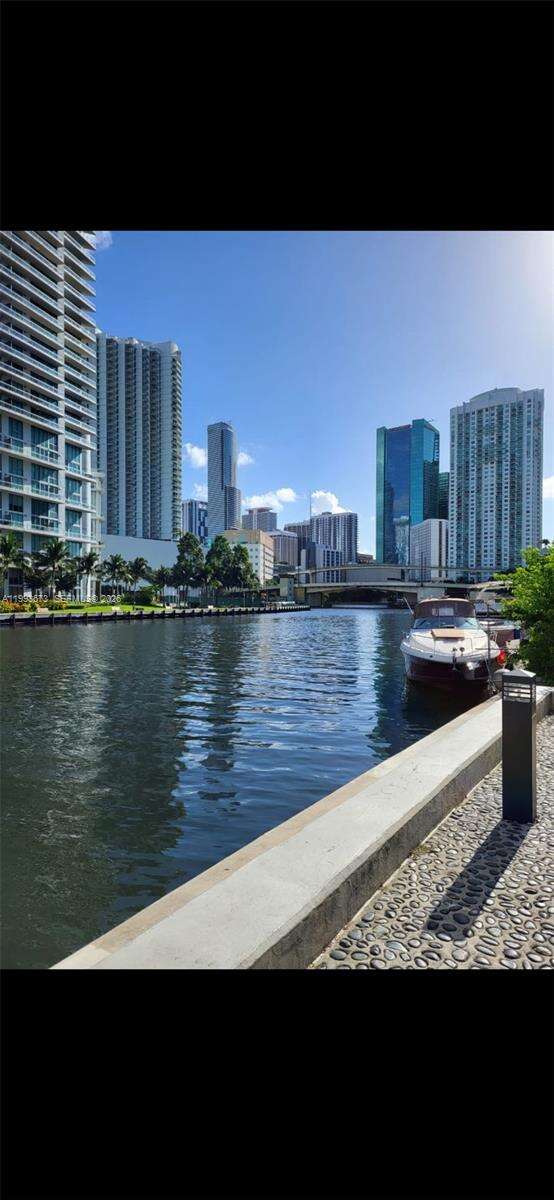 Neo Vertika at 690 1 Ct, Miami, FL 33130 - For Rent photo 25