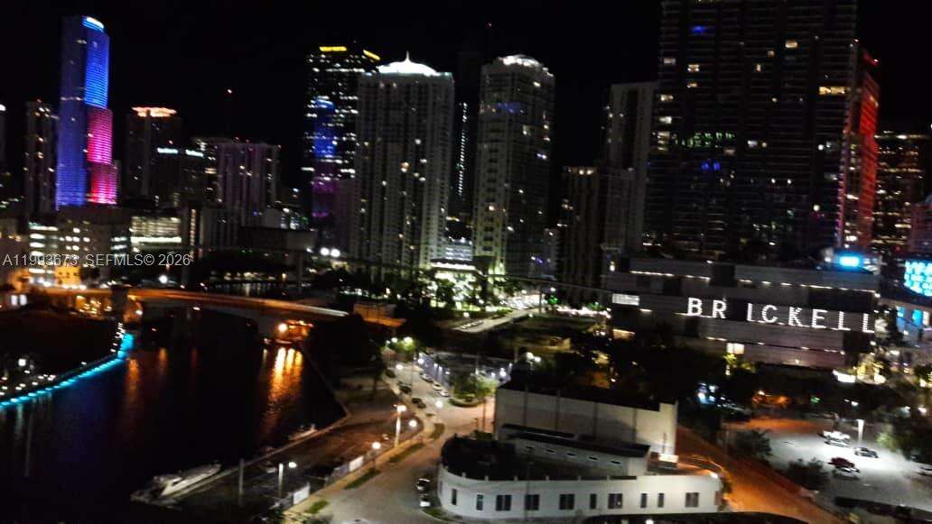Neo Vertika at 690 1 Ct, Miami, FL 33130 - For Rent photo 29