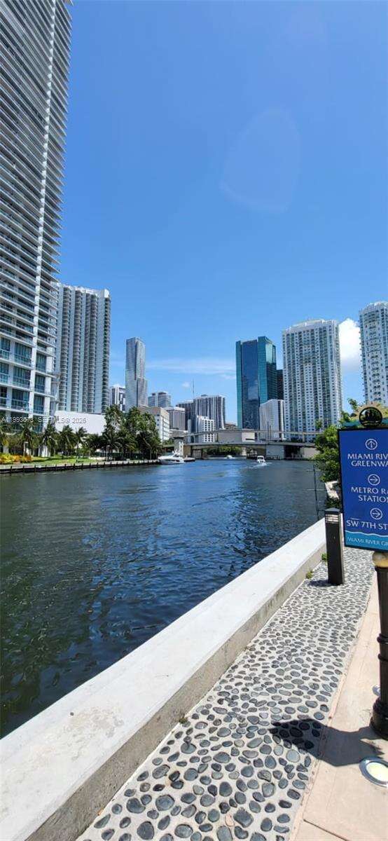 Neo Vertika at 690 1 Ct, Miami, FL 33130 - For Rent photo 34