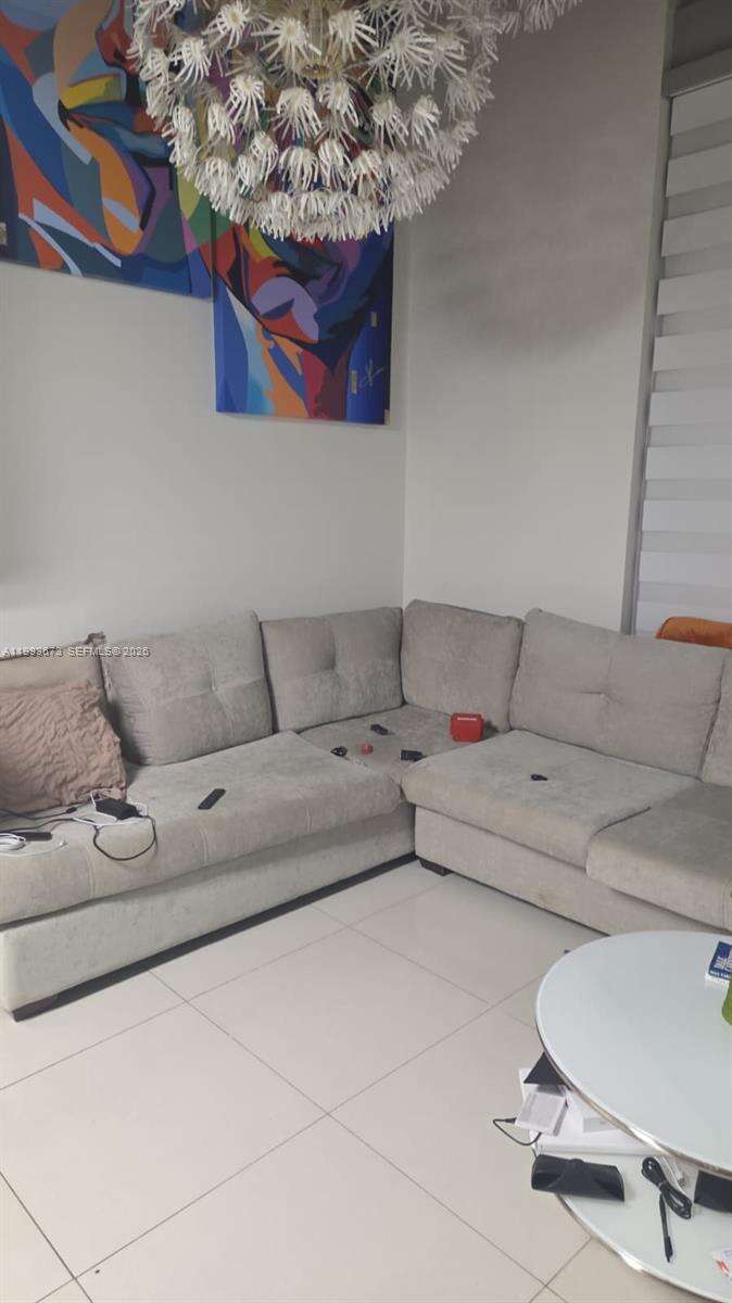 Neo Vertika at 690 1 Ct, Miami, FL 33130 - For Rent photo 6