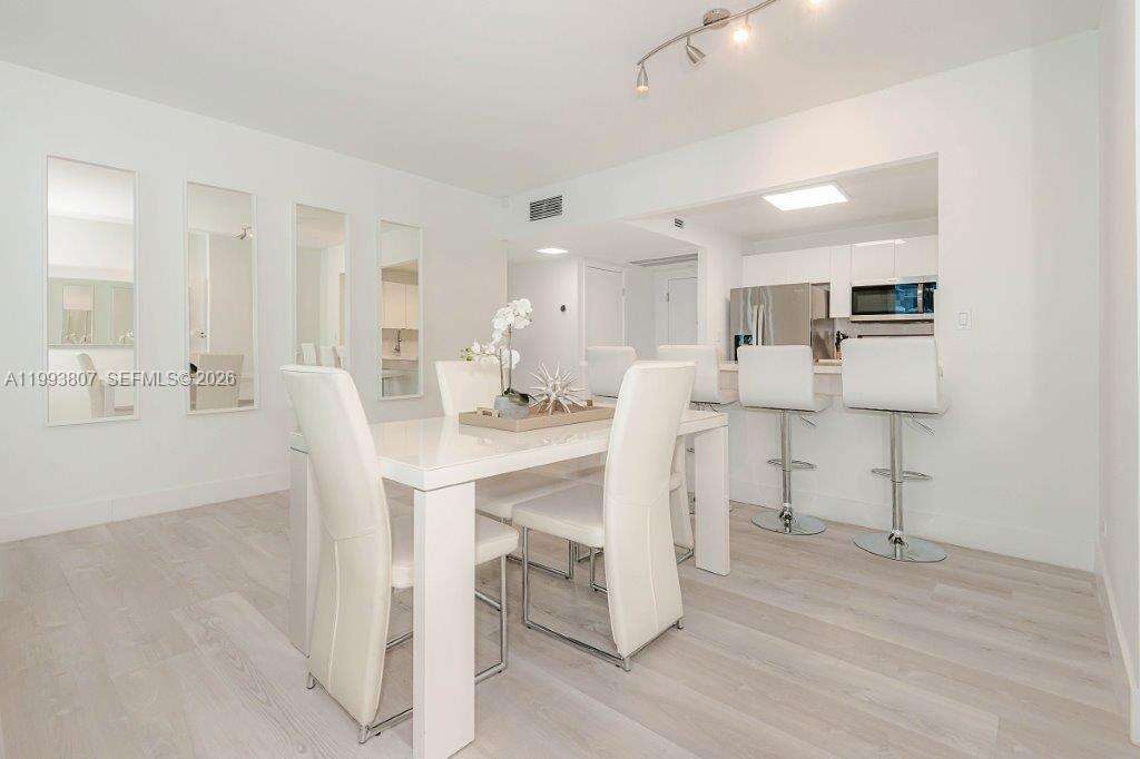 Roney Palace at 2301 Collins Ave, Miami Beach, FL 33139 - For Rent photo 11