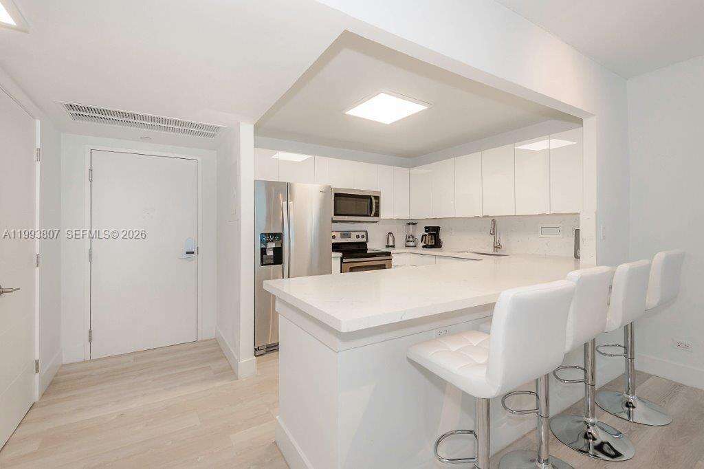 Roney Palace at 2301 Collins Ave, Miami Beach, FL 33139 - For Rent photo 13